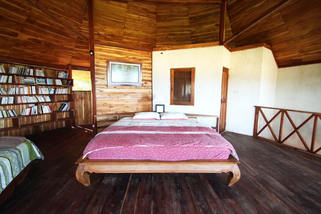 Boa Hill Surf House Hotell Nembrala Eksteriør bilde