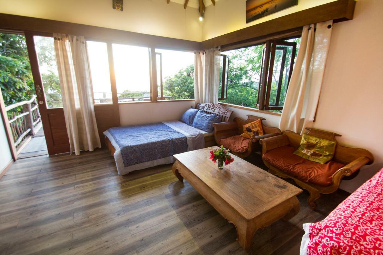 Boa Hill Surf House Hotell Nembrala Eksteriør bilde