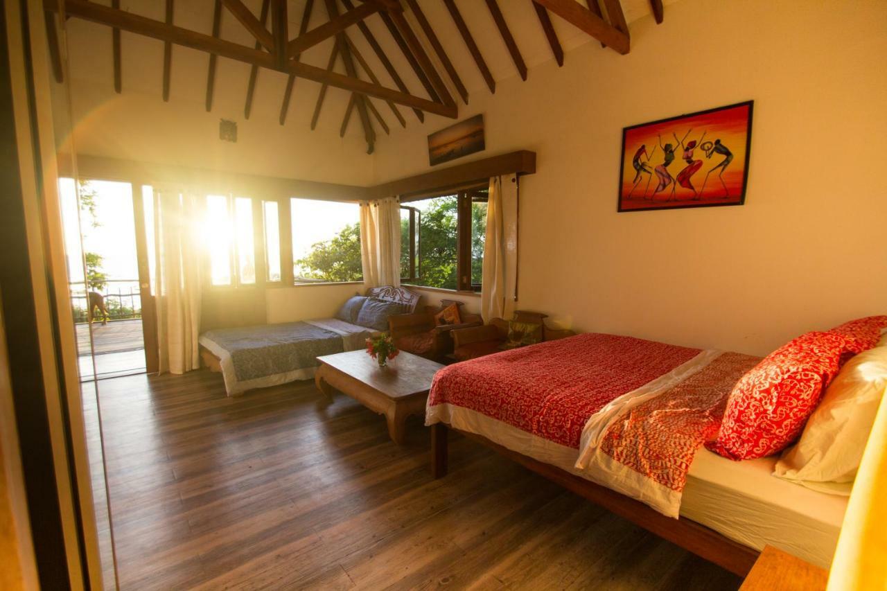 Boa Hill Surf House Hotell Nembrala Eksteriør bilde